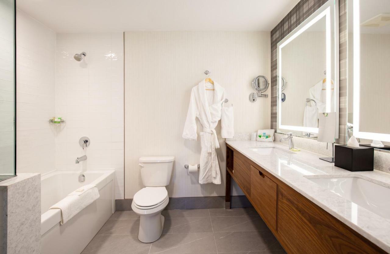 Pomeroy Hotel Fort Mcmurray Zewnętrze zdjęcie